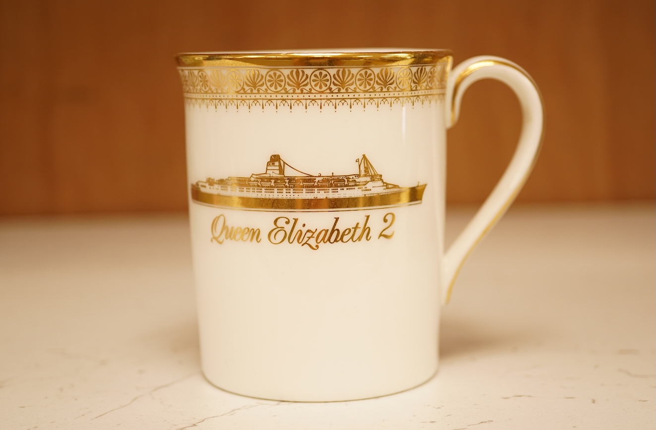 A collection of glassware to include Edinburgh crystal and Tudor, Worcester part tea set and two Hunting interest cups and saucers, largest glass 16cm high